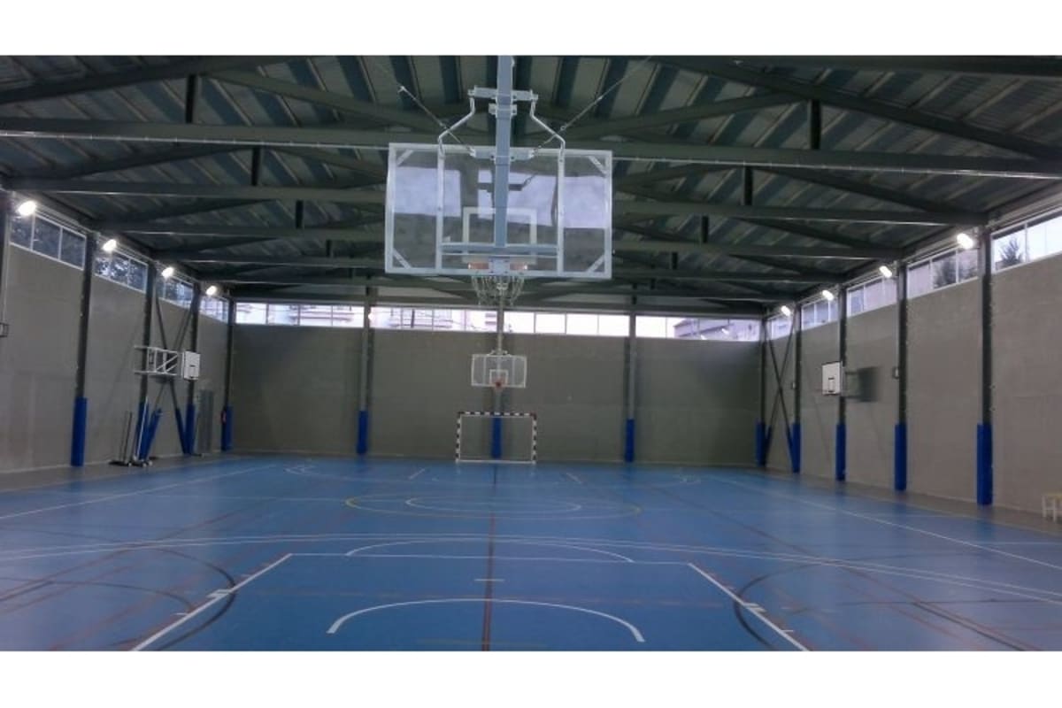 Pabellón Polideportivo San Antonio - Padel a Requena