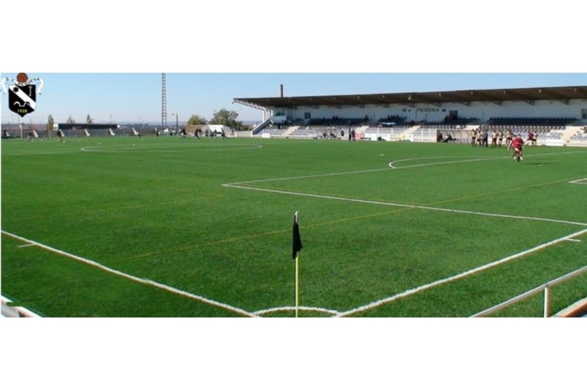 Estadi Tomás Berlanga - Fútbol em Requena