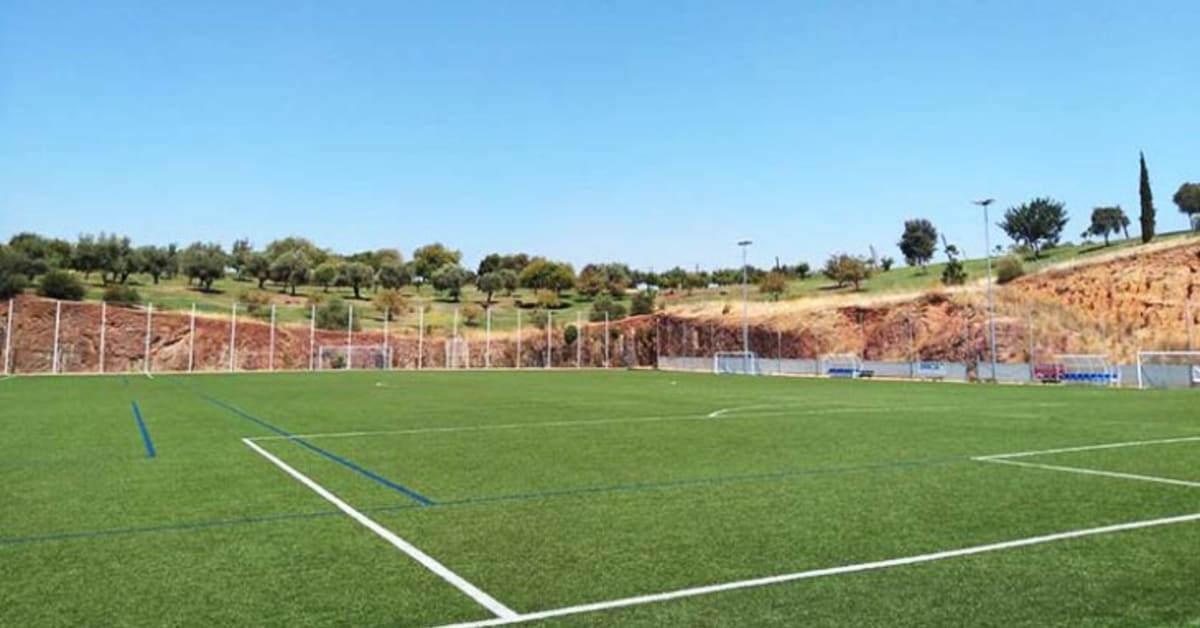Campo de Fútbol Califas - Fútbol in Córdoba