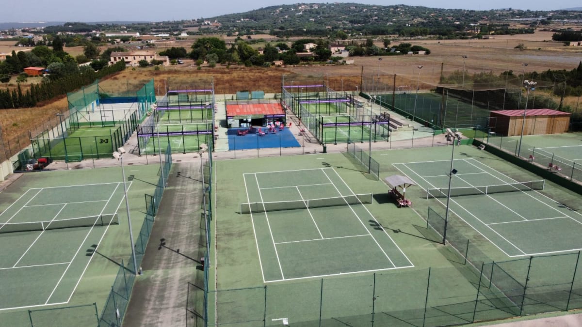 Pàdel i Tennis Es Jordi - Padel in Manacor
