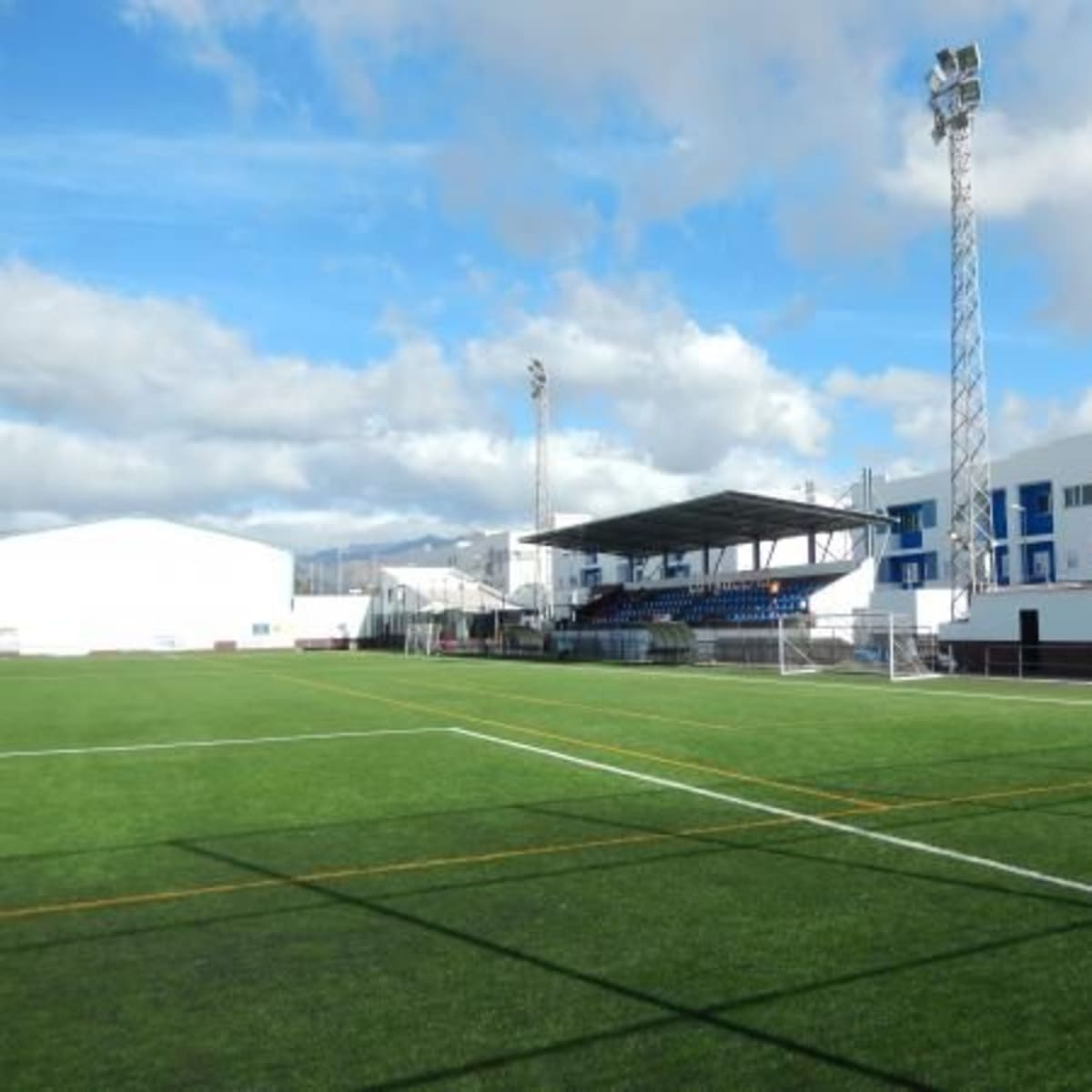 Estadio Eleuterio Valeron - Fútbol a El Tablero