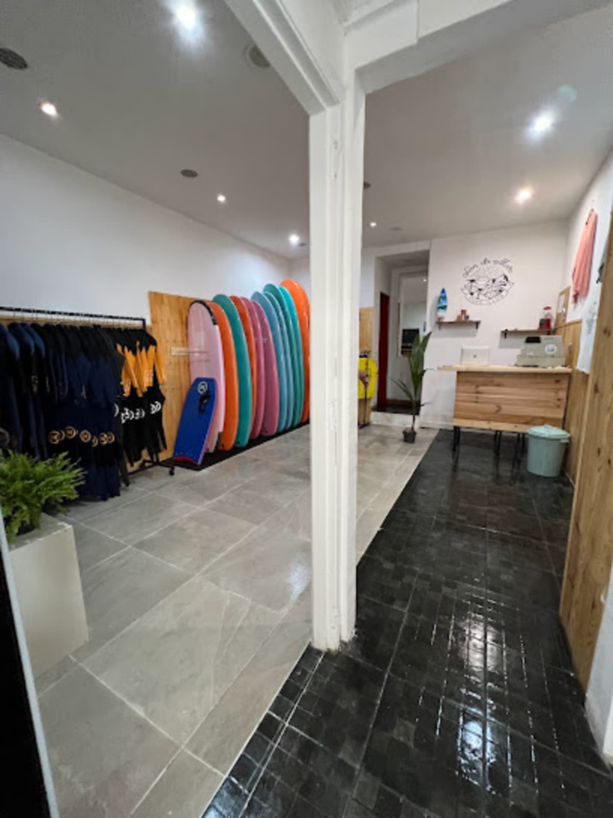 Son Do Mar Surf School - Surf a Oleiros