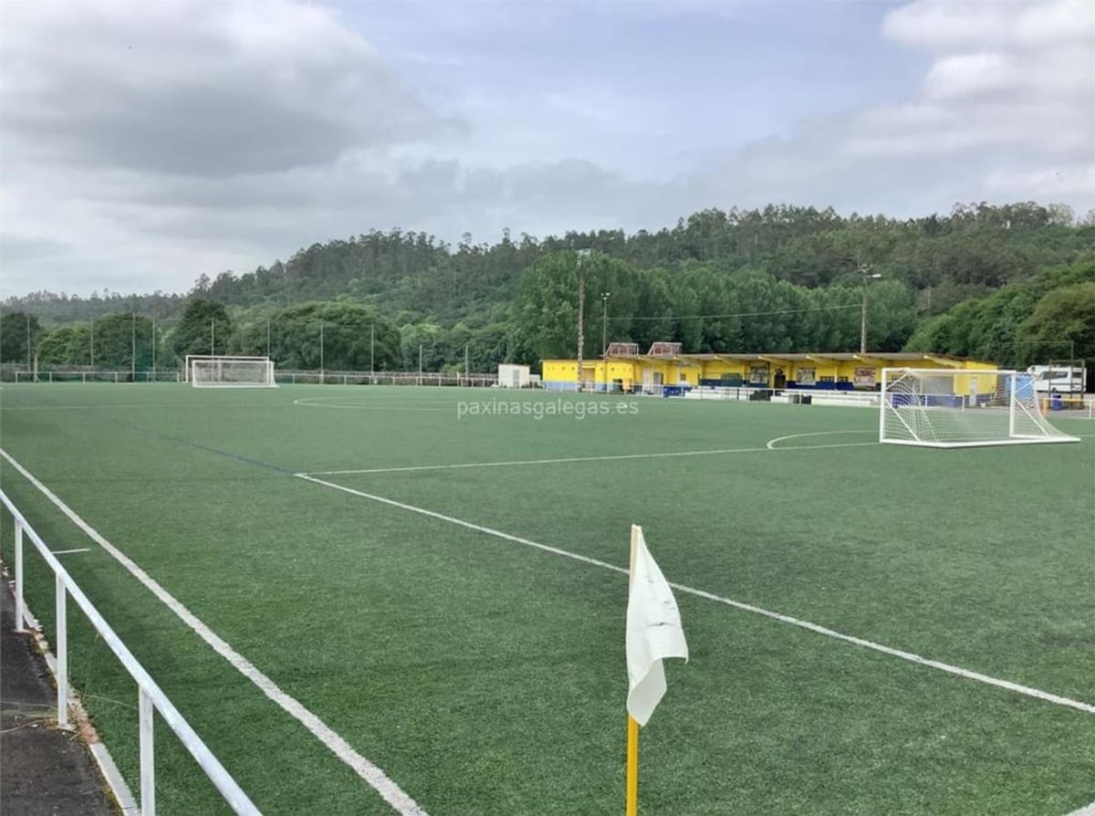 Campo de Fútbol a Telleira - Fútbol in Val do Dubra