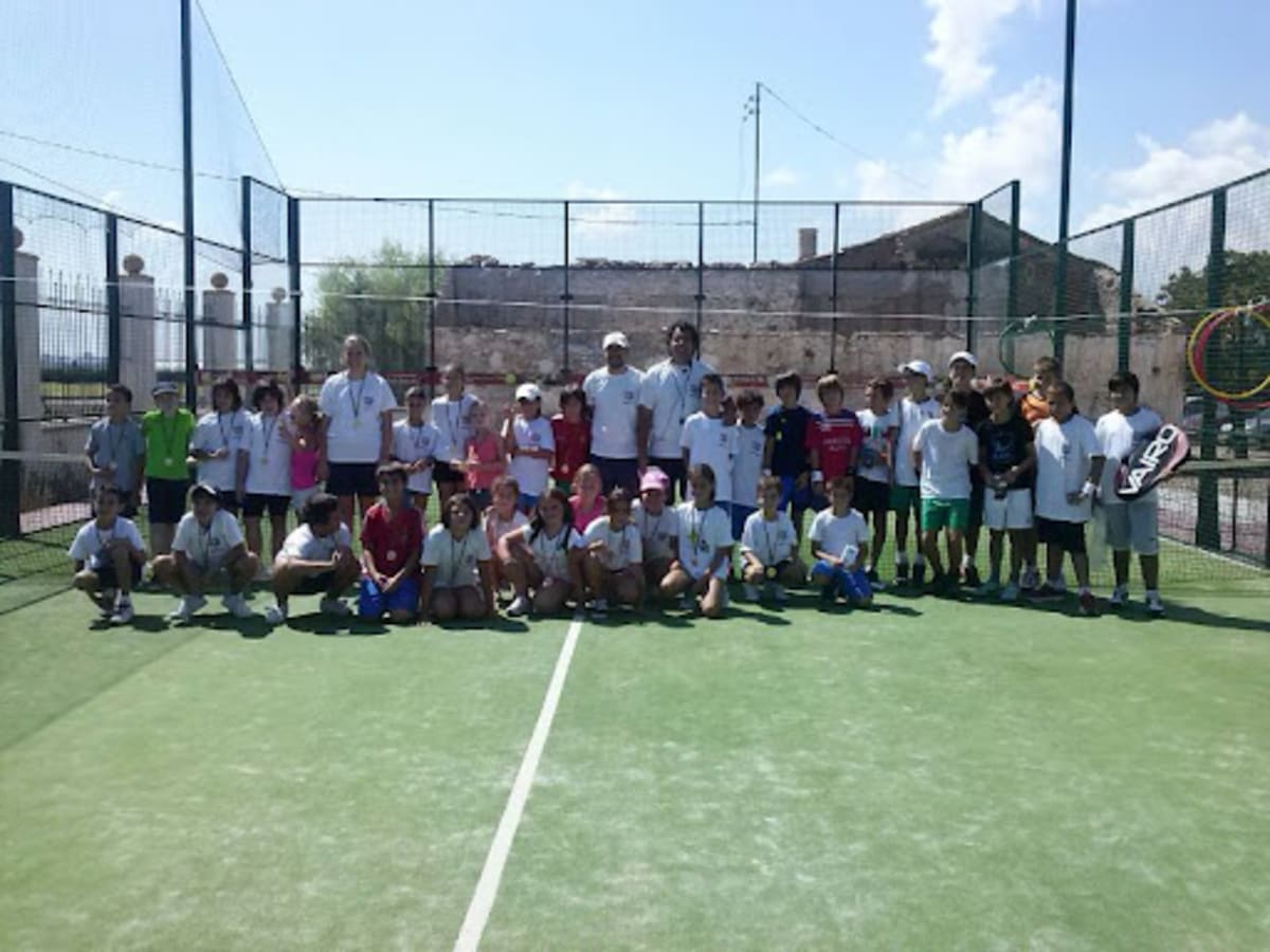Escuela de Pádel Meliana - Padel en Meliana