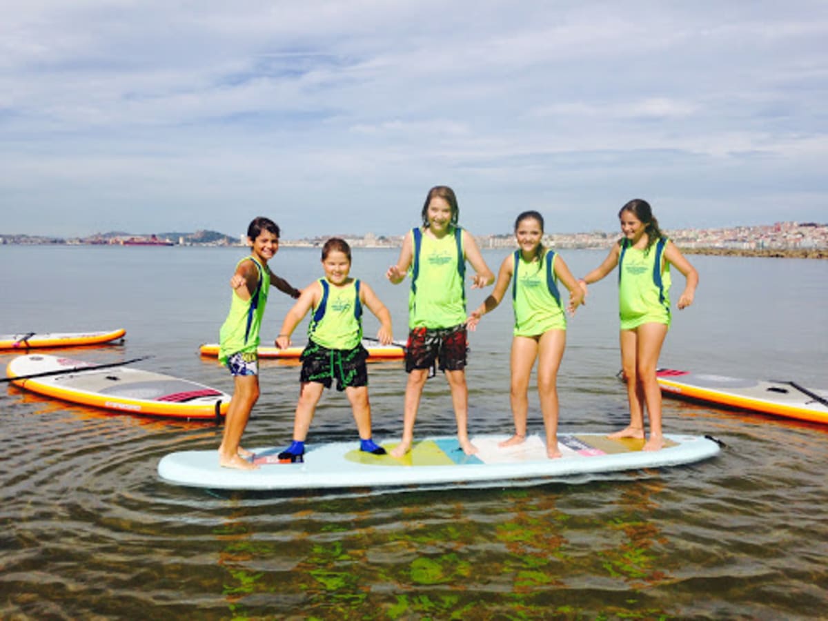 Escuela de surf y sup PRO TRAINING CANTABRIA - Surf a Pedreña