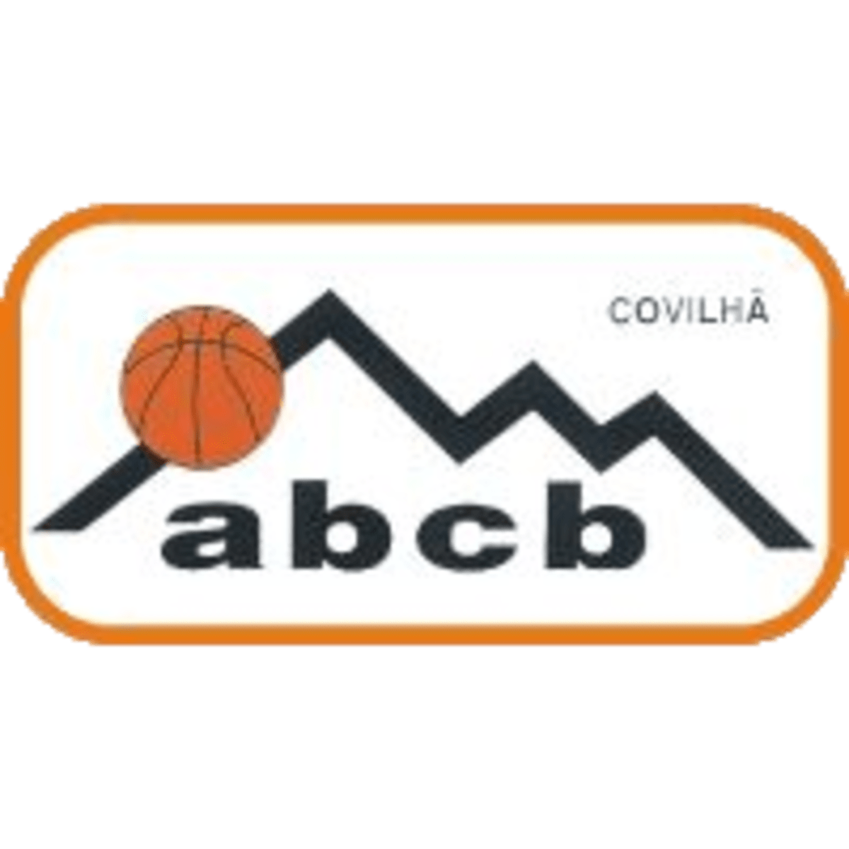 Campo De Basquetebol - Baloncesto in Castelo Branco