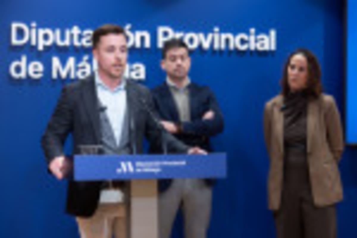 Piscina Municipal "María Peláez" - Natacion a Torrox