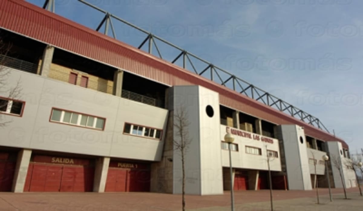 Estadio Municipal de Las Gaunas - Fútbol in Logroño