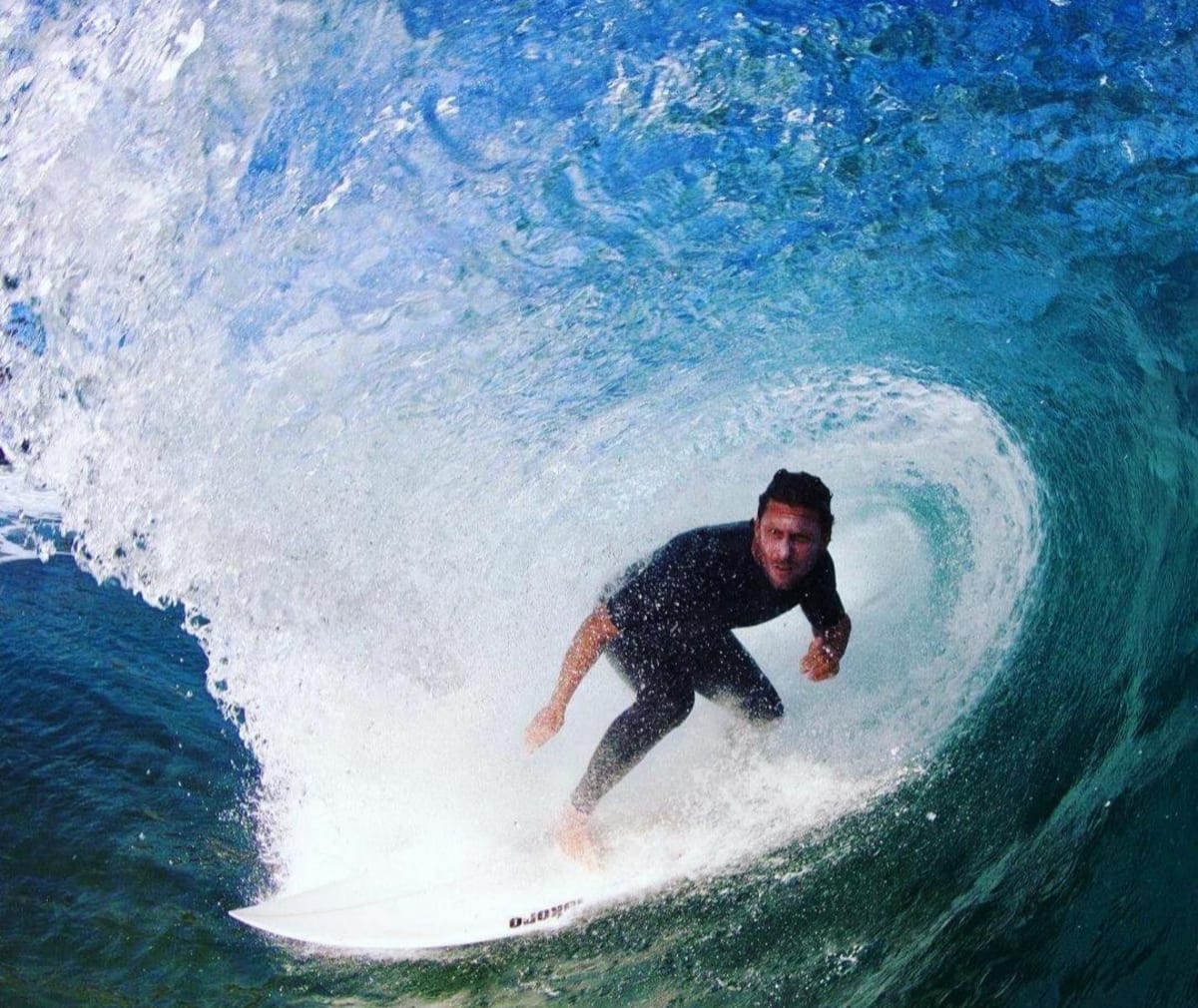 Mundaka Surfing Coach MIKE DOBOS - Surf en Mundaka