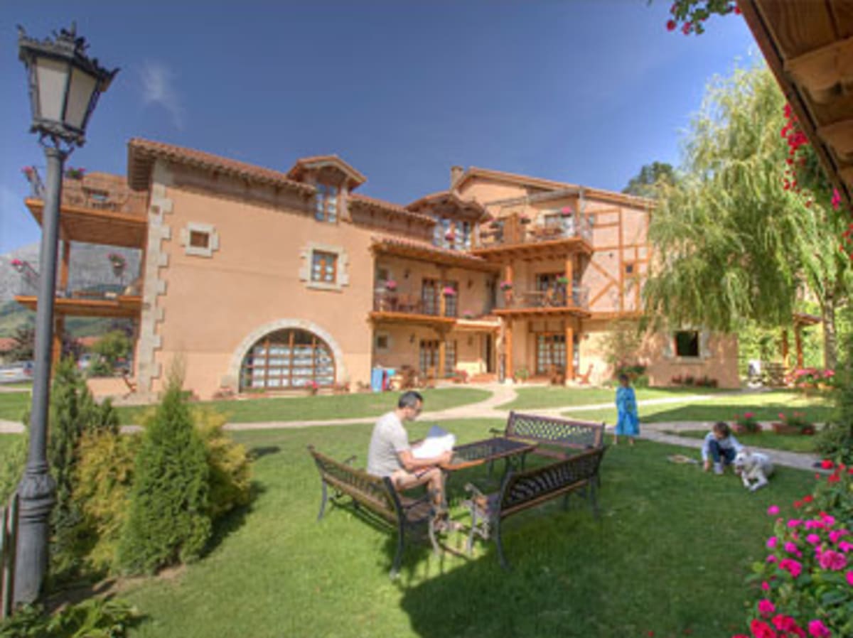 Apartamentos Alquitara - Natacion a Ojedo