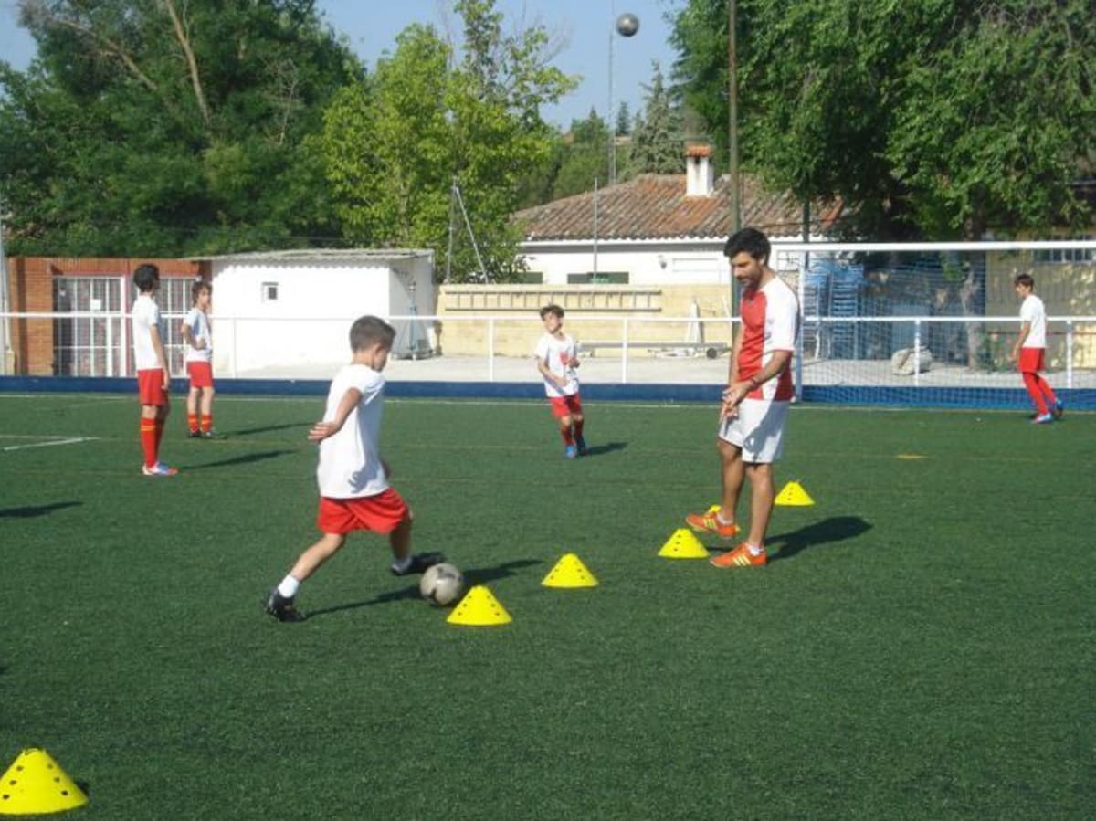 ENGLISH SOCCER ACADEMY / Escuela de Futbol en Ingles - Fútbol a Madrid