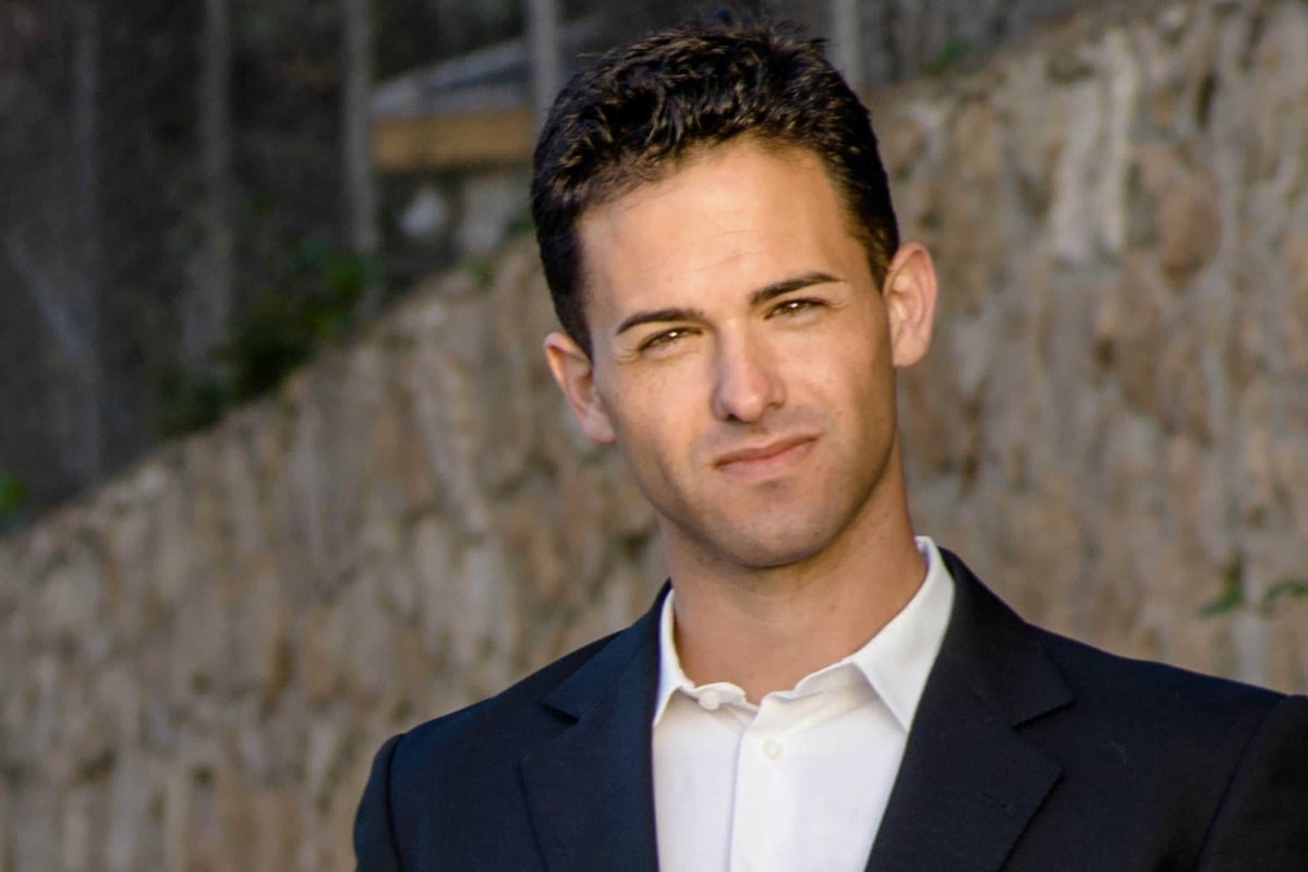 Juan Peris: Entrenador Personal y Fisioterapeuta. Experto en optimización de la salud y longevidad. - Karate en La Nucia