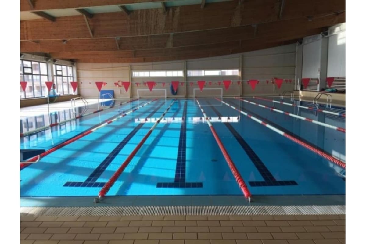 Piscina Climatizada Manel Estiarte - Natacion en Guardamar del Segura