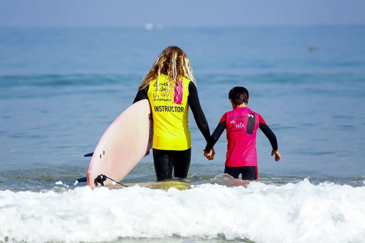 Escuela de Surf La Isla Santa Marina - Surf en Loredo