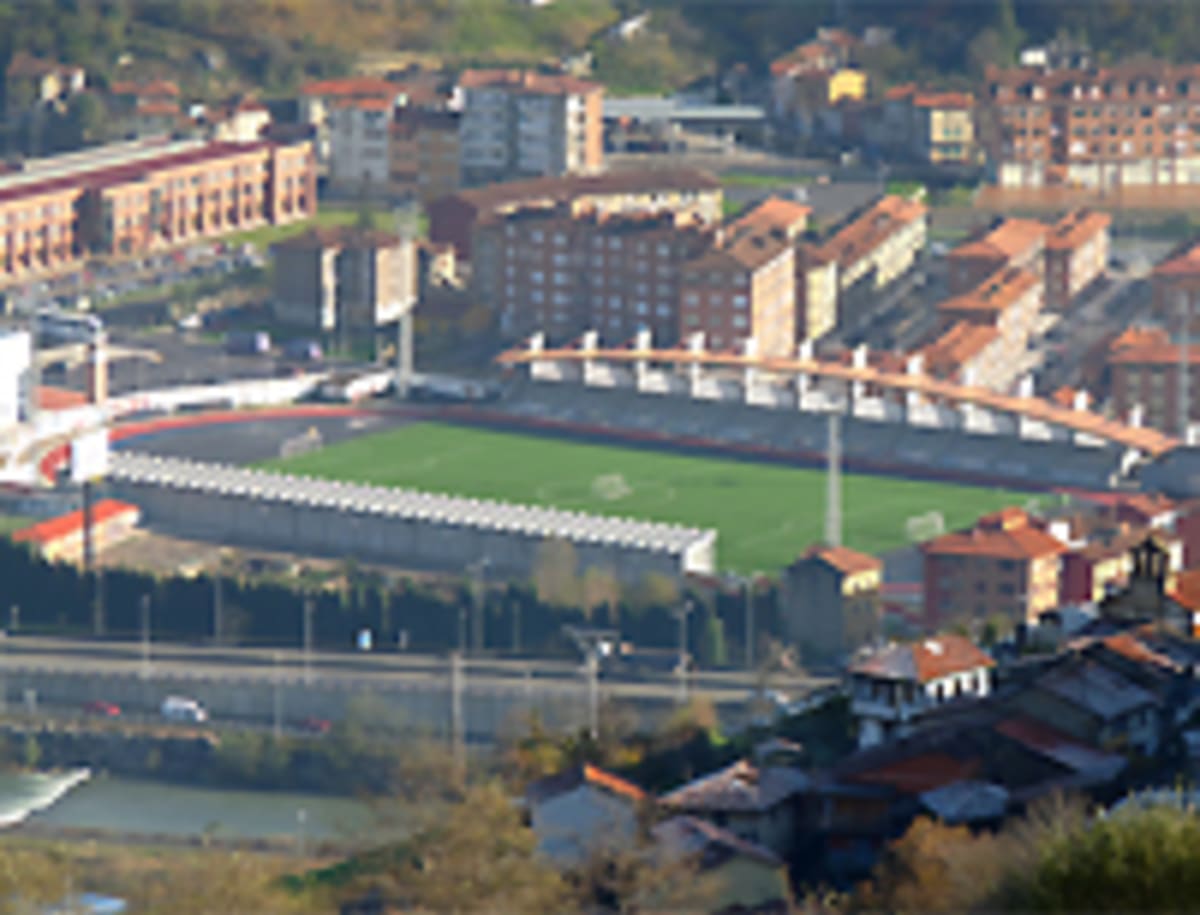 Municipal Stadium New Balastera - Fútbol a Palencia