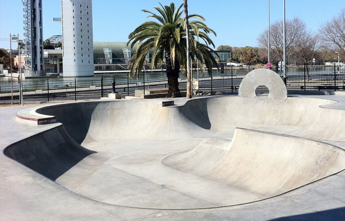 SkatePlaza Plaza de Armas - Skateboard in Sevilla