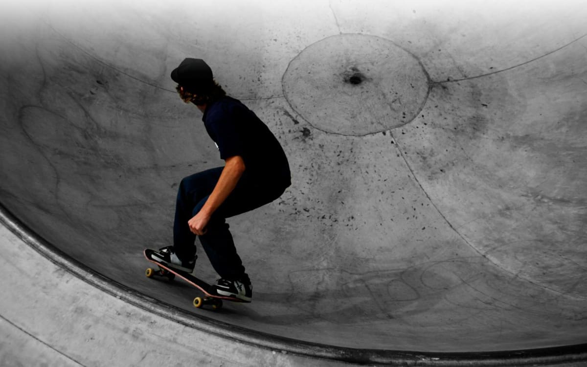 Braveskate Club. SA NAU Indoor. Escola d'Skate. - Skateboard a La Bisbal d'Empordà