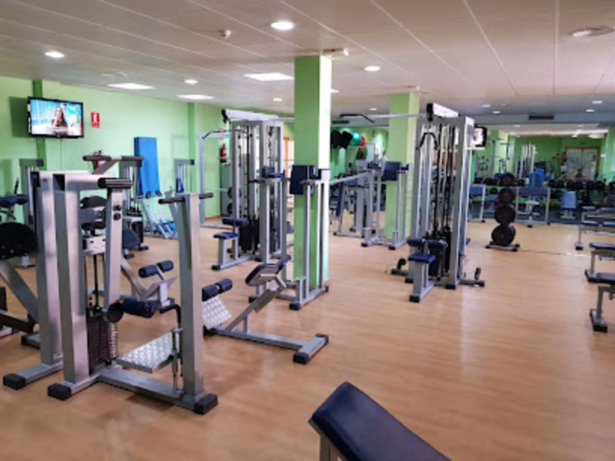 Piscina parador - Natacion en El Parador de las Hortichuelas