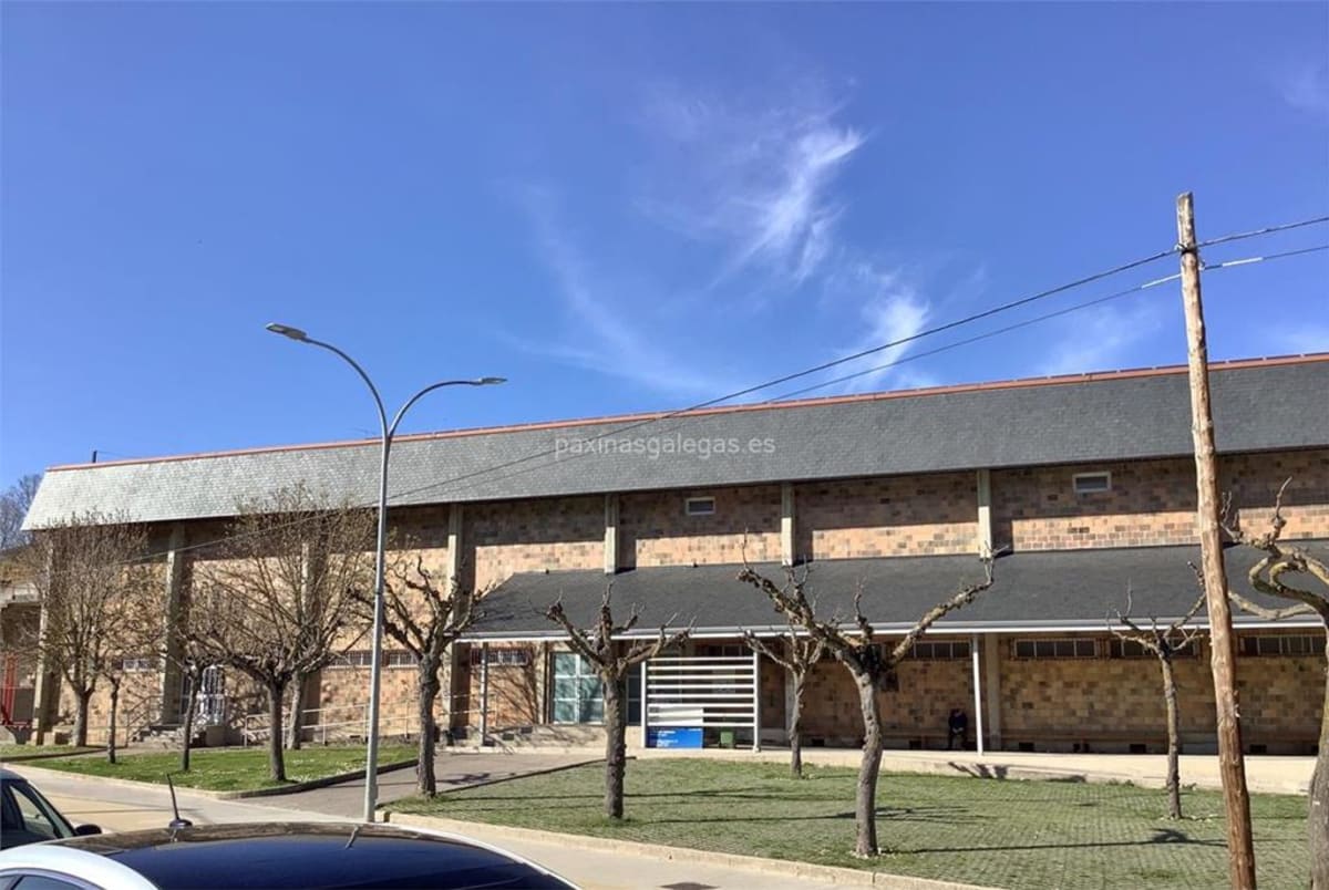 Pabellón Polideportivo Municipal de Calabagueiros - Fútbol in O Barco