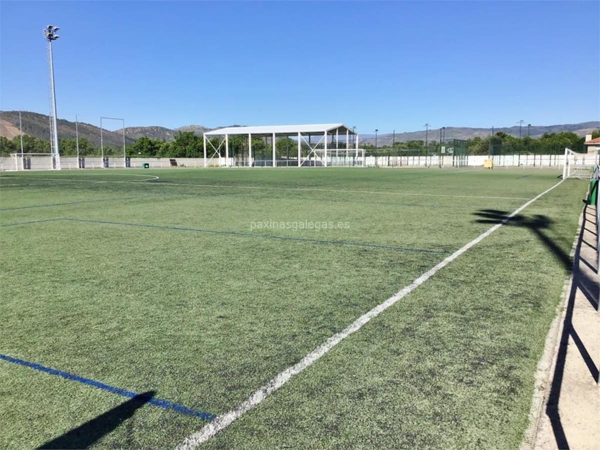 Campo de futbol A Granxa - Fútbol in Verín