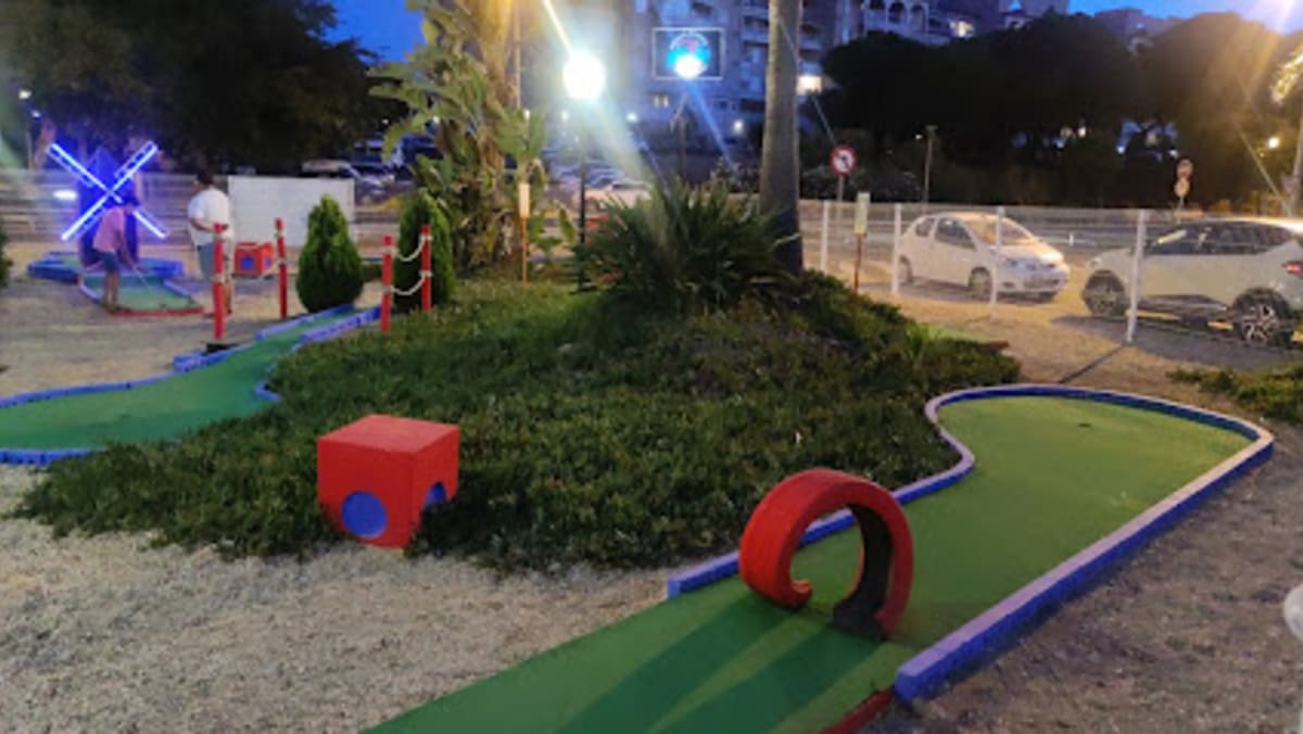 CLUB DE CAMPO TLF 642110964 - Golf in Granada