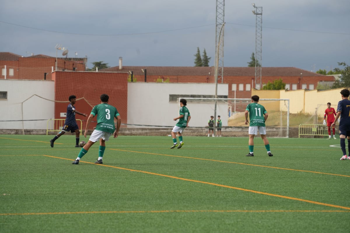 Estadio municipal Villanovense - Fútbol a Villanueva de la Serena