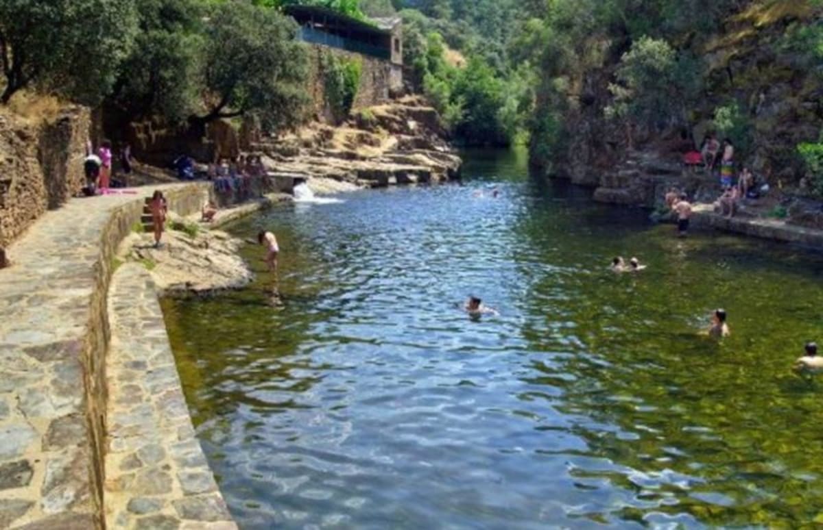 Piscina Natural Río Ambroz - Natacion a Abadía