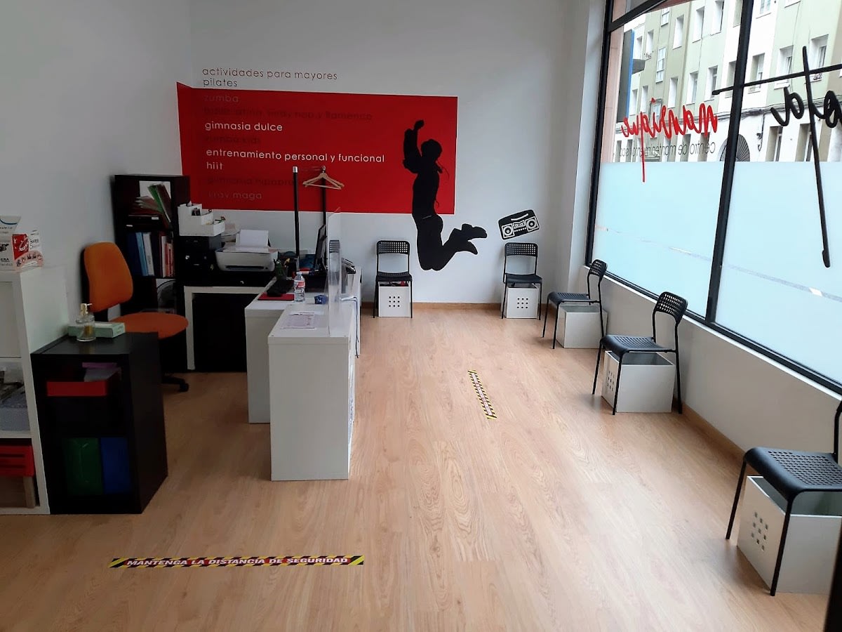 Carlota Manrique Centro de Mantenimiento Físico - Gimnasia a Ferrol