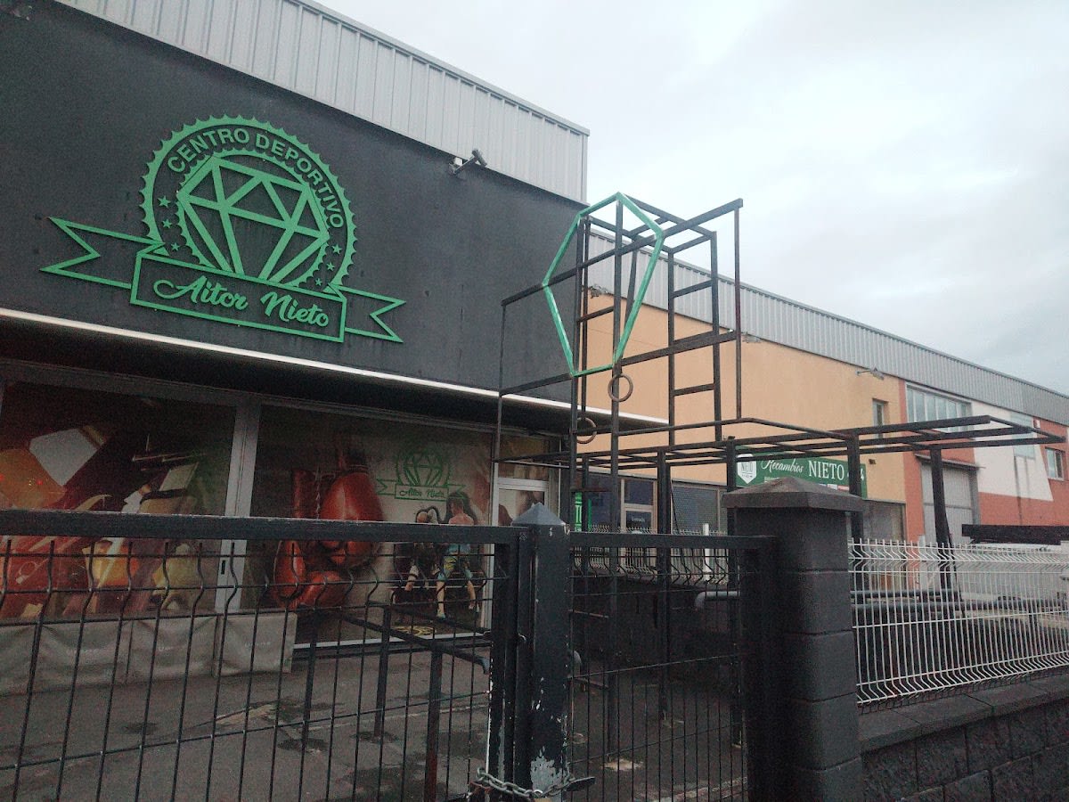 Centro Deportivo Aitor Nieto - Fútbol en Oviedo