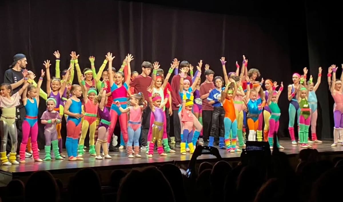 Academia de Danza María Jesús Albillo - Gimnasia en Valdecilla