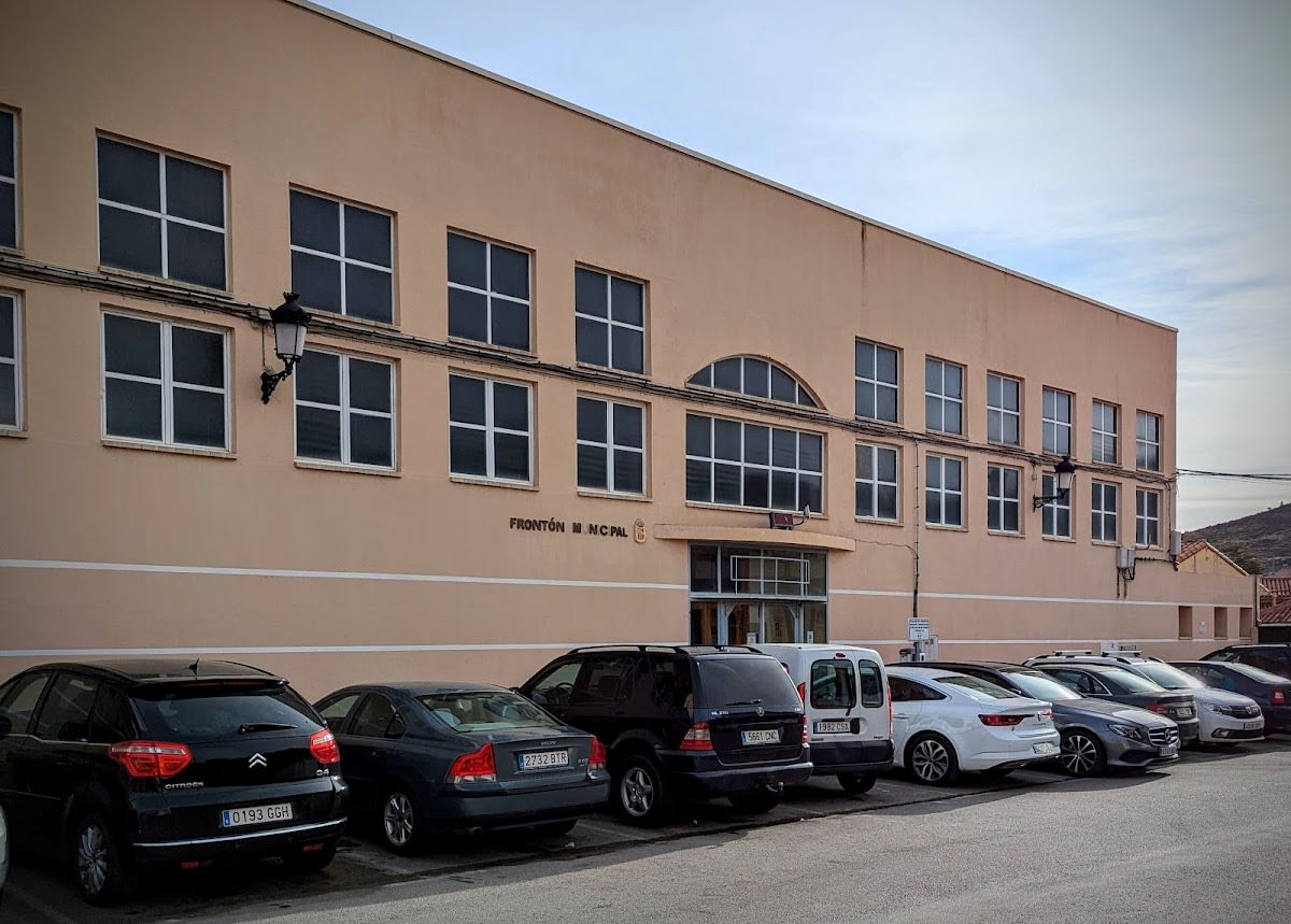 Frontón Municipal - Gimnasia in Santervás de la Vega