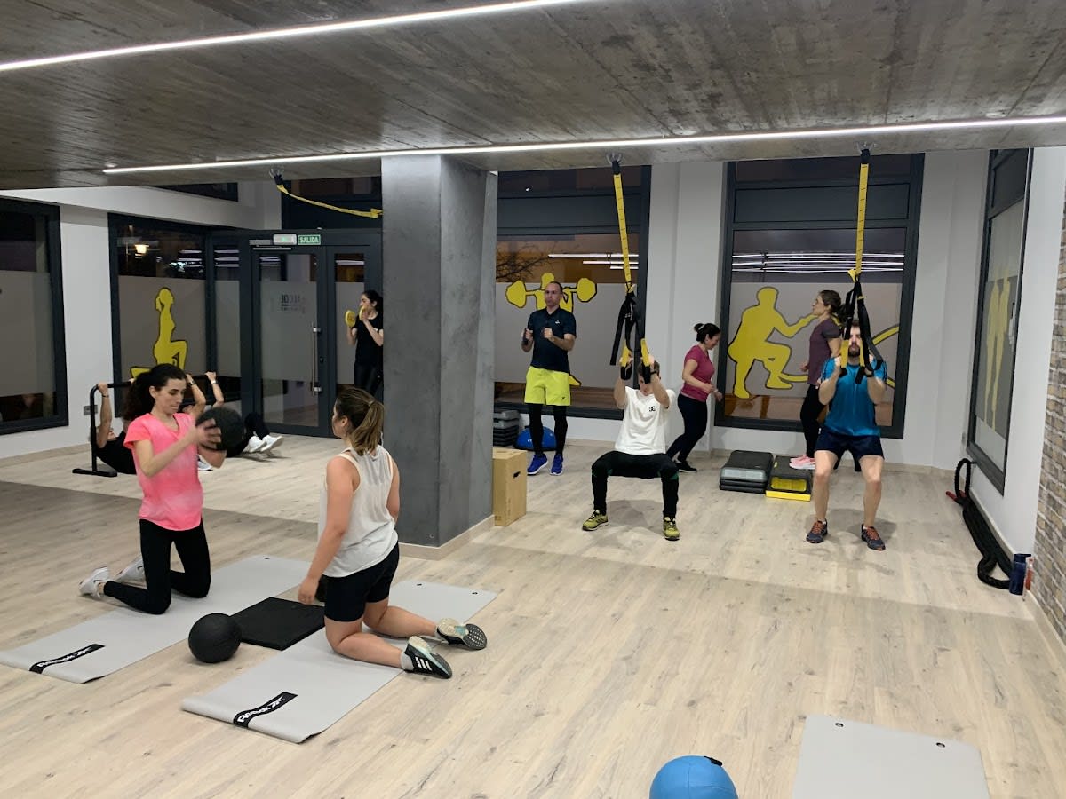 Alcoba Trainer - Gimnasia a Binéfar