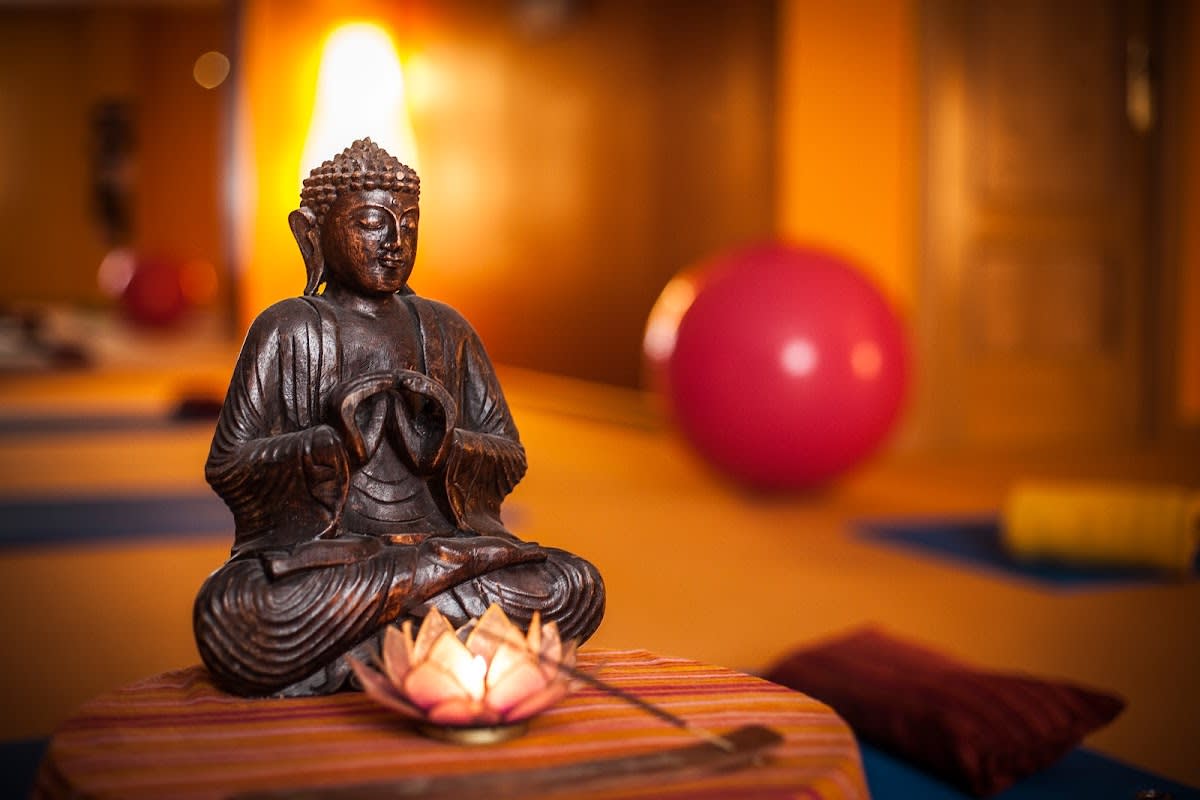 Centro Alhambra. Ejercicio Y Bienestar. - Gimnasia in Ávila