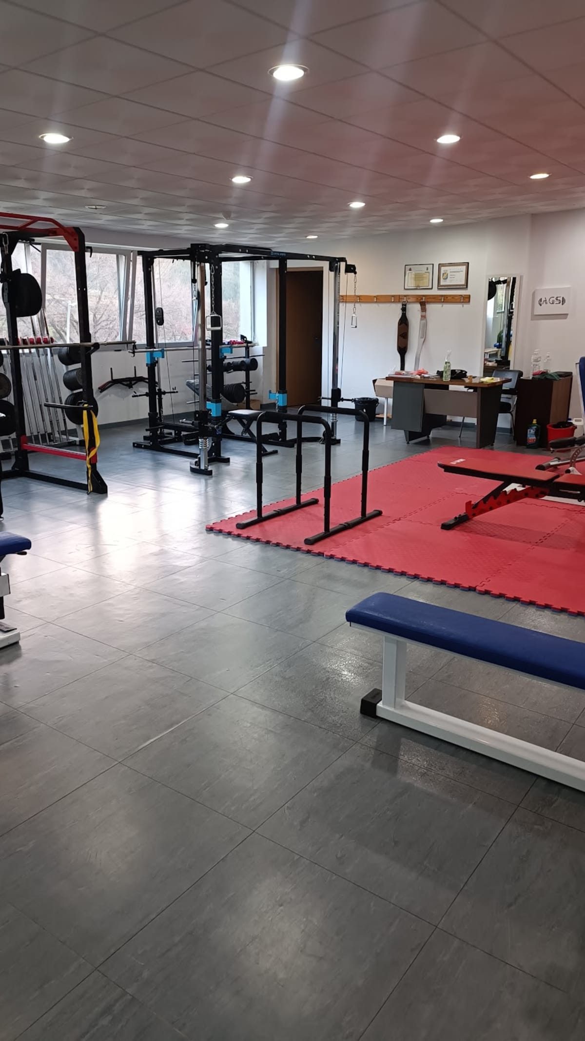 Pabellón de Gata - Fútbol en Gata