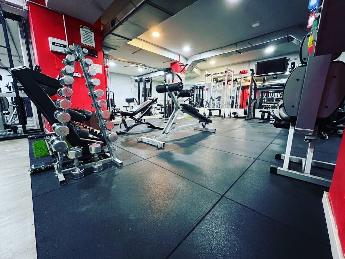 MB REVOLUTVM - Karate en Plasencia