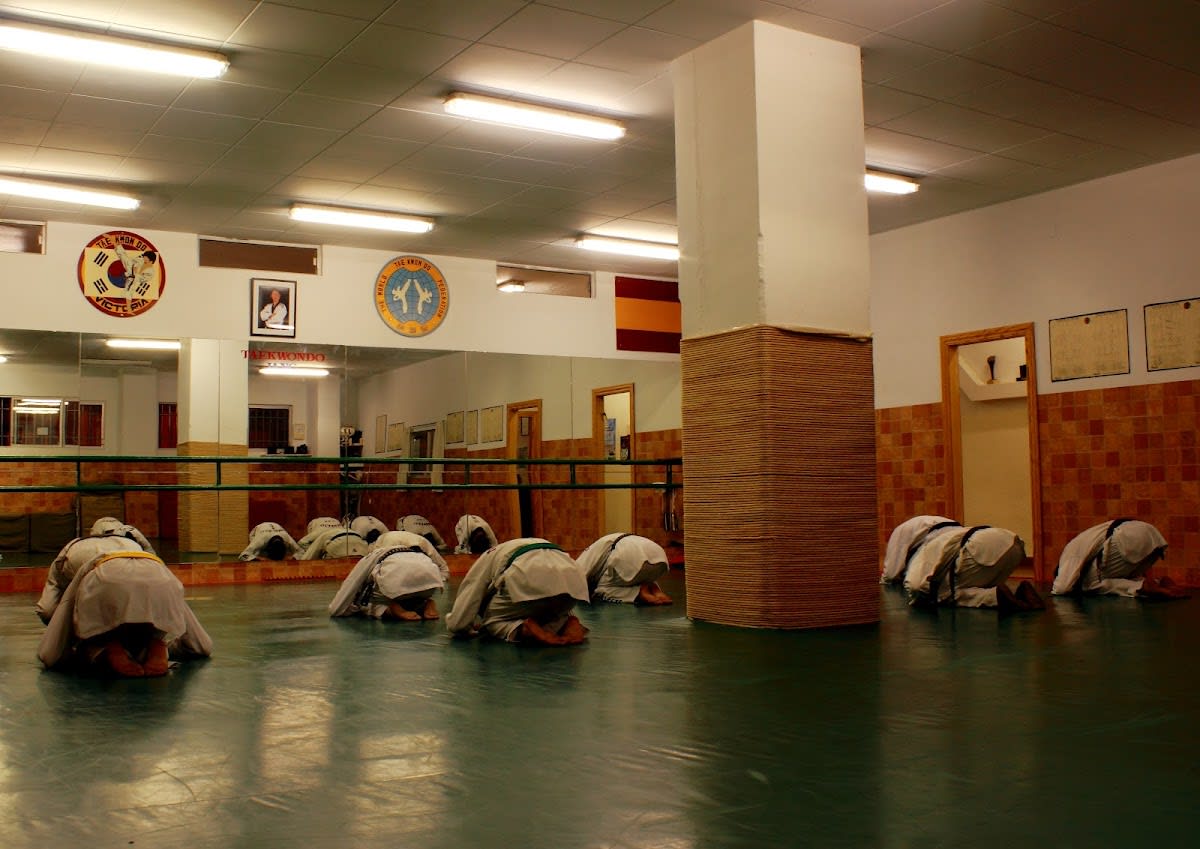 Gimnasio Victoria - Karate en Albacete