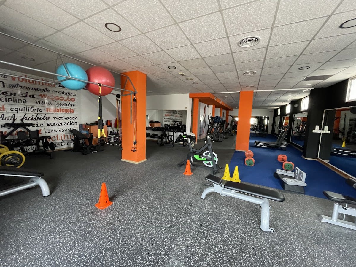 Gimnasio Classic Fitness Club - Gimnasia en Murcia