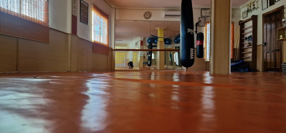 Gimnasio Zayton - Karate en Baza