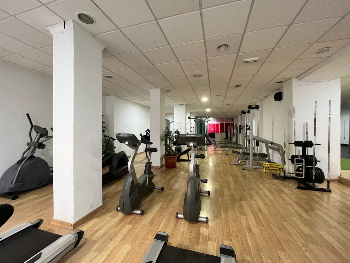 Gimnasio AV Fitness Posadas - Gimnasia a Posadas