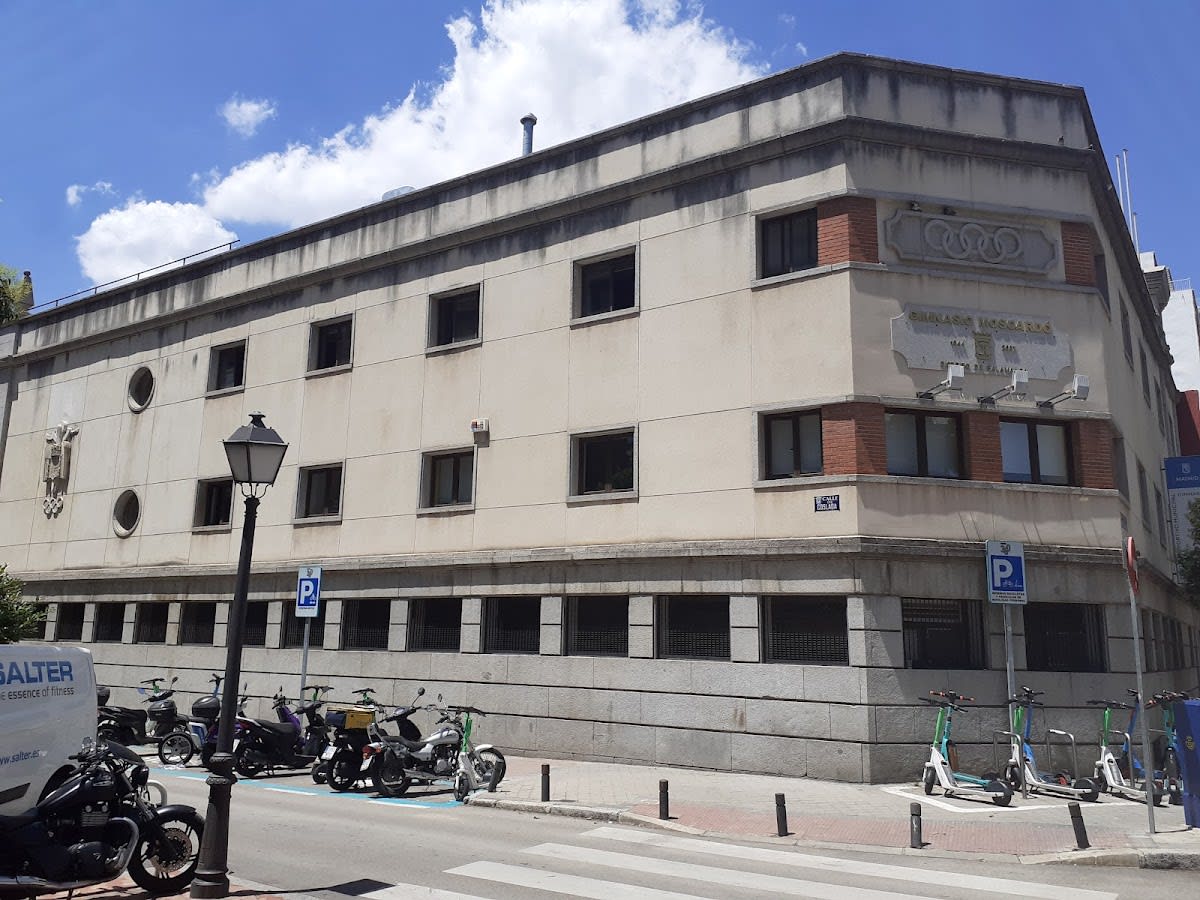 Municipal Sports Center Gymnasium Moscardó - Baloncesto en Madrid