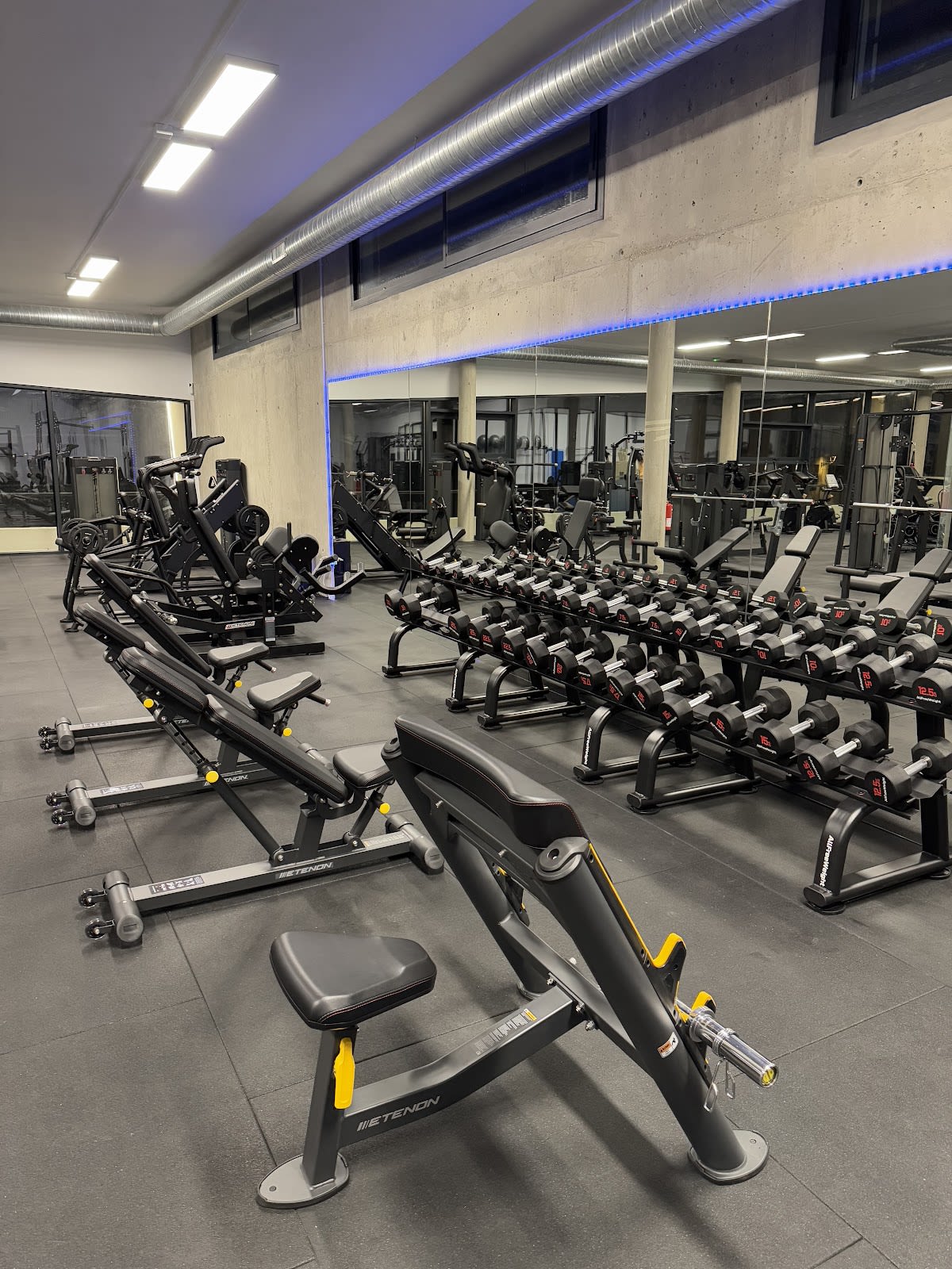 Centro Deportivo “El Cerrillo” By Vanacond - Gimnasia a Villafranca de Córdoba