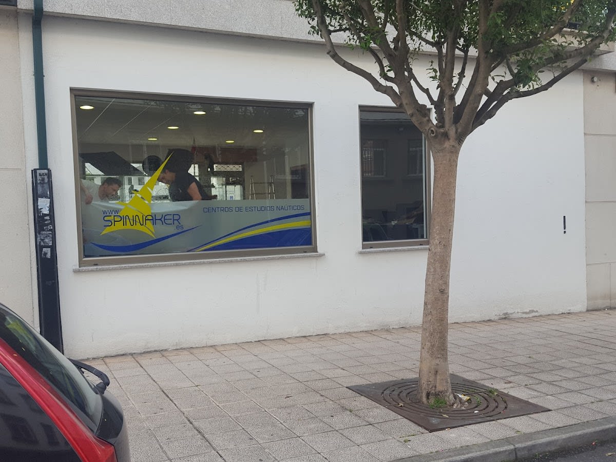 Spinnaker Centro Estudios Nauticos - Vela en Ferrol