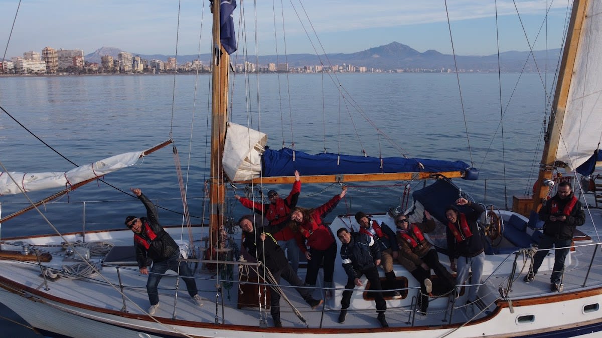 Cenáutica Alicante. Escuela náutica - Vela en Alacant