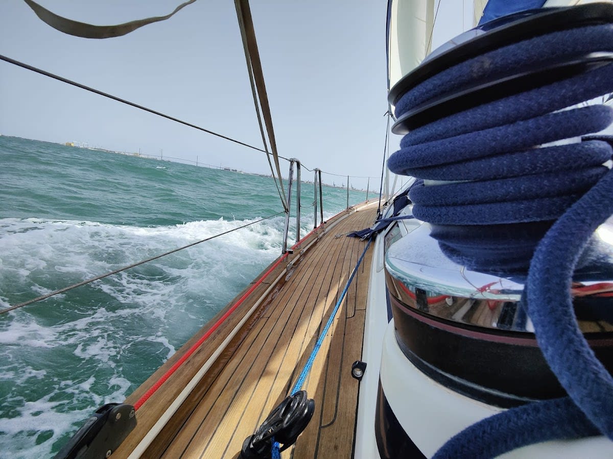 Escuela Náutica (h2o Nautic) - Vela in Eivissa