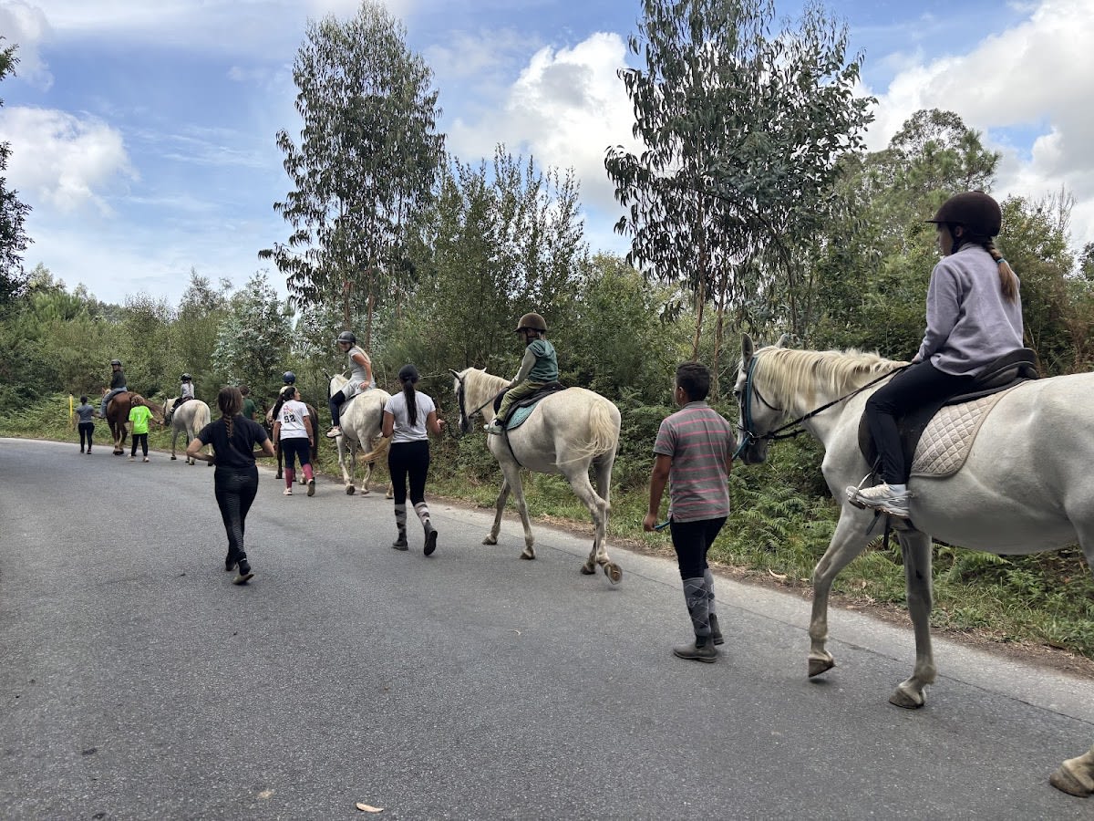 Os Parrulos, Club Ecuestre - Hipica a Sésamo