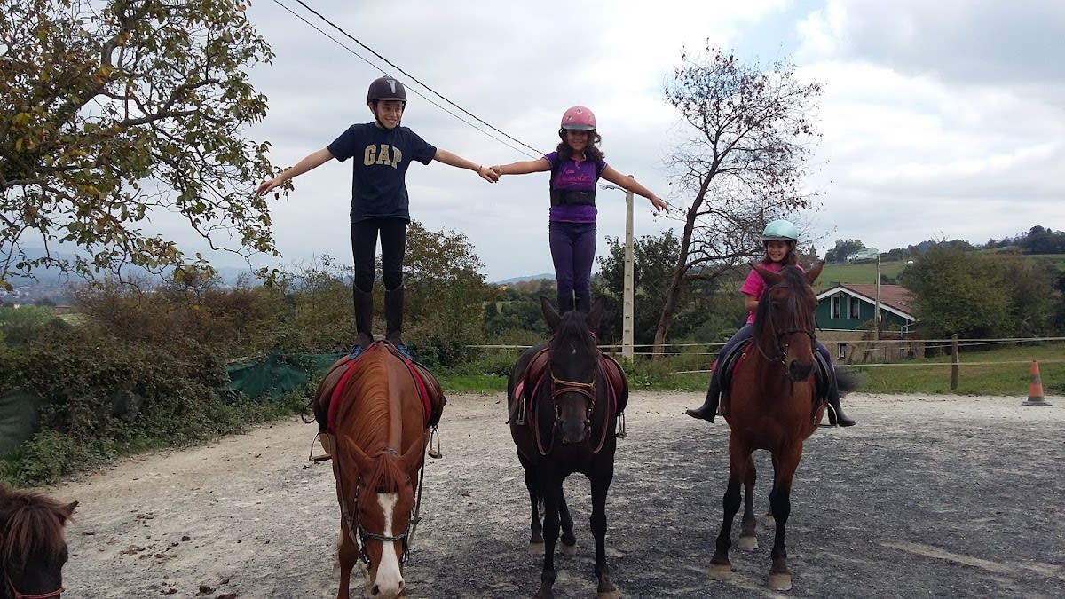 EQuiNa - Hipica em Tiñana