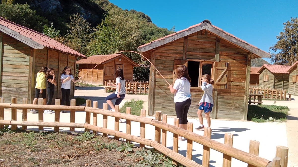 Molino de Butrera: Campamentos de Verano/Viajes escolares/Turismo Rural/Albergue - Hipica in Butrera