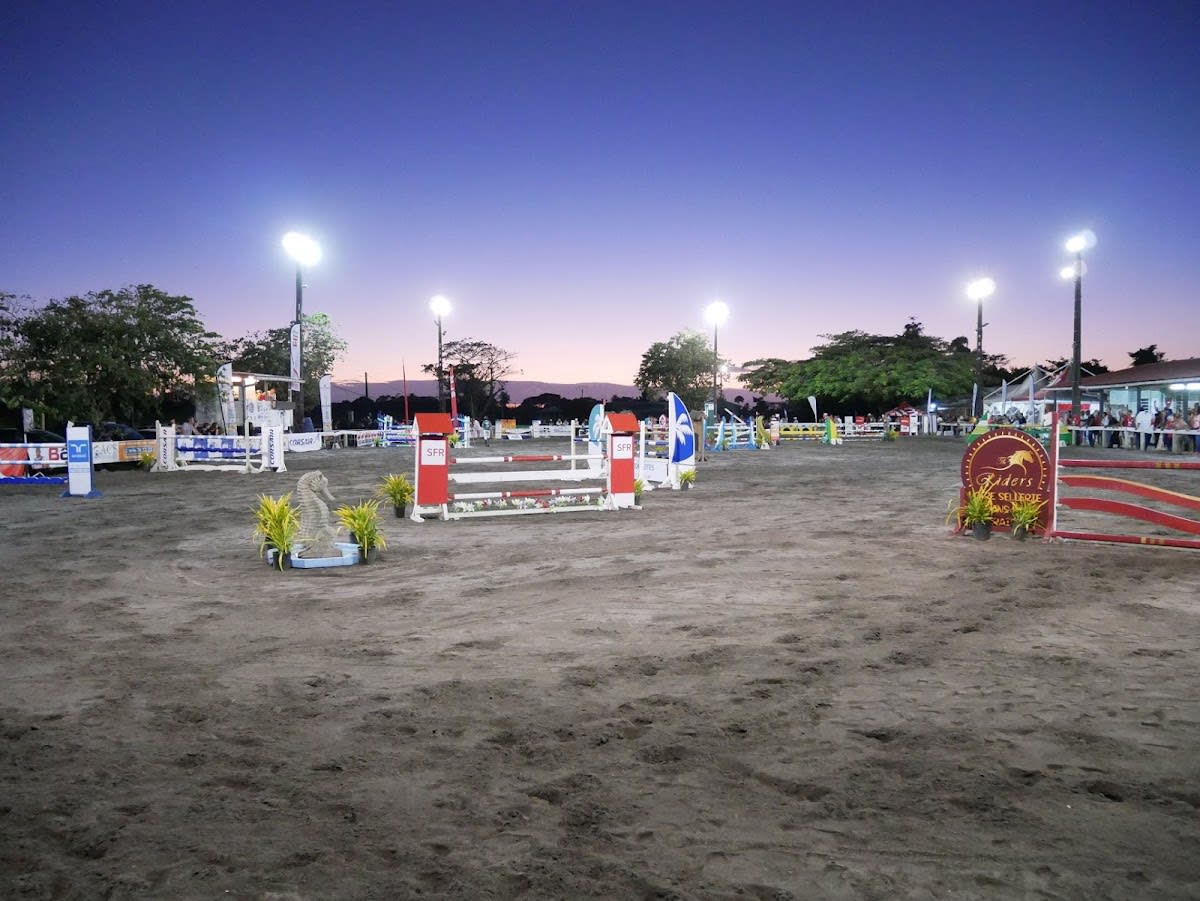 Equestrian Center L'hippocampe - Hipica en Lamentin (Le