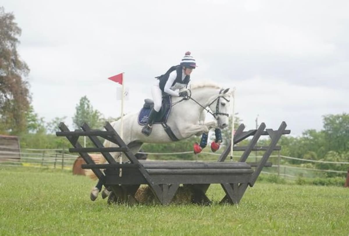 Romy Ashton - Monitrice d’équitation - Hipica in Thermes-Magnoac