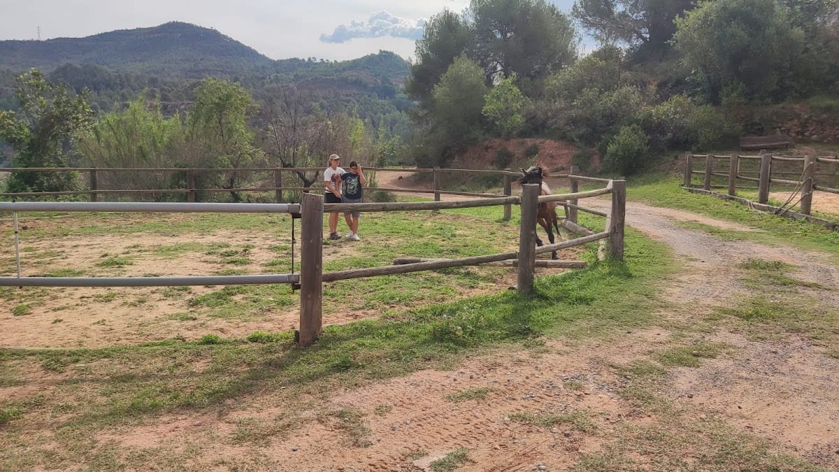 Hípica Terapéutica Casa Bauma - Hipica a Castellbell i el Vilar